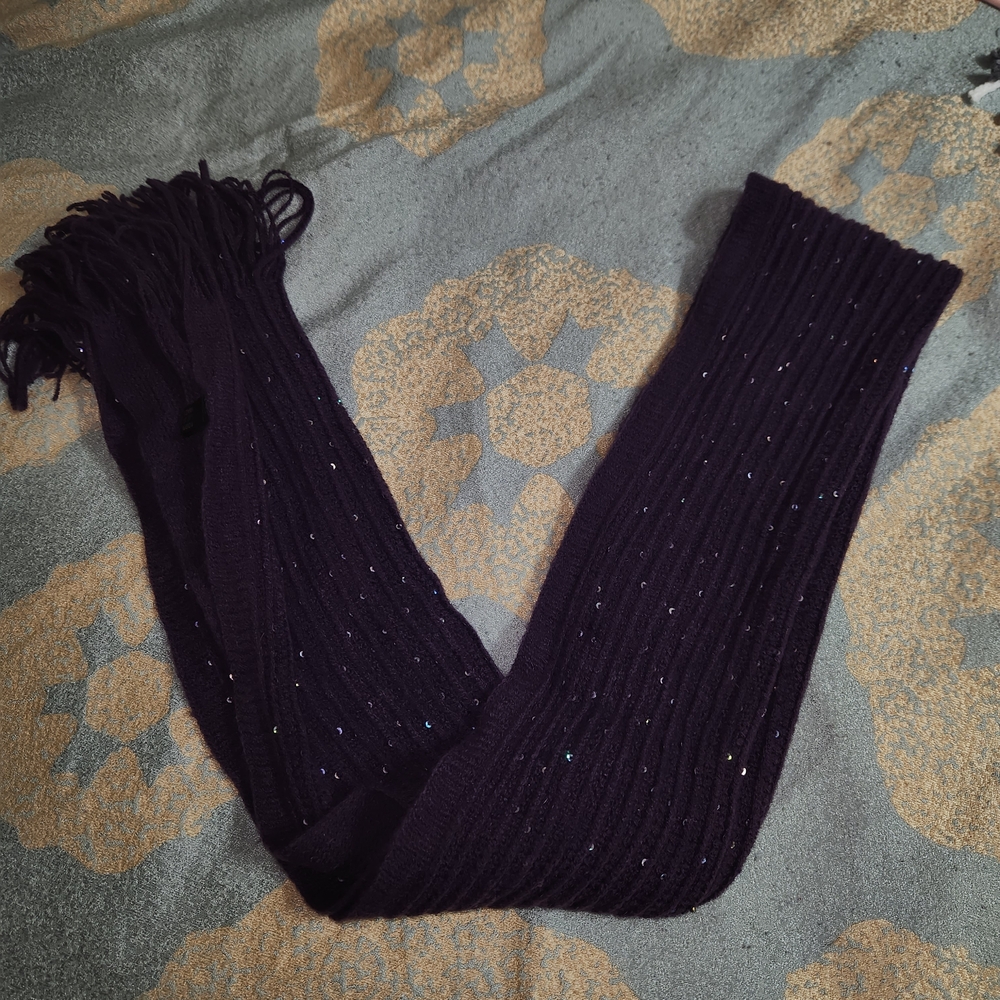 Black Ribbed Knit Scarf with Subtle Sparkle